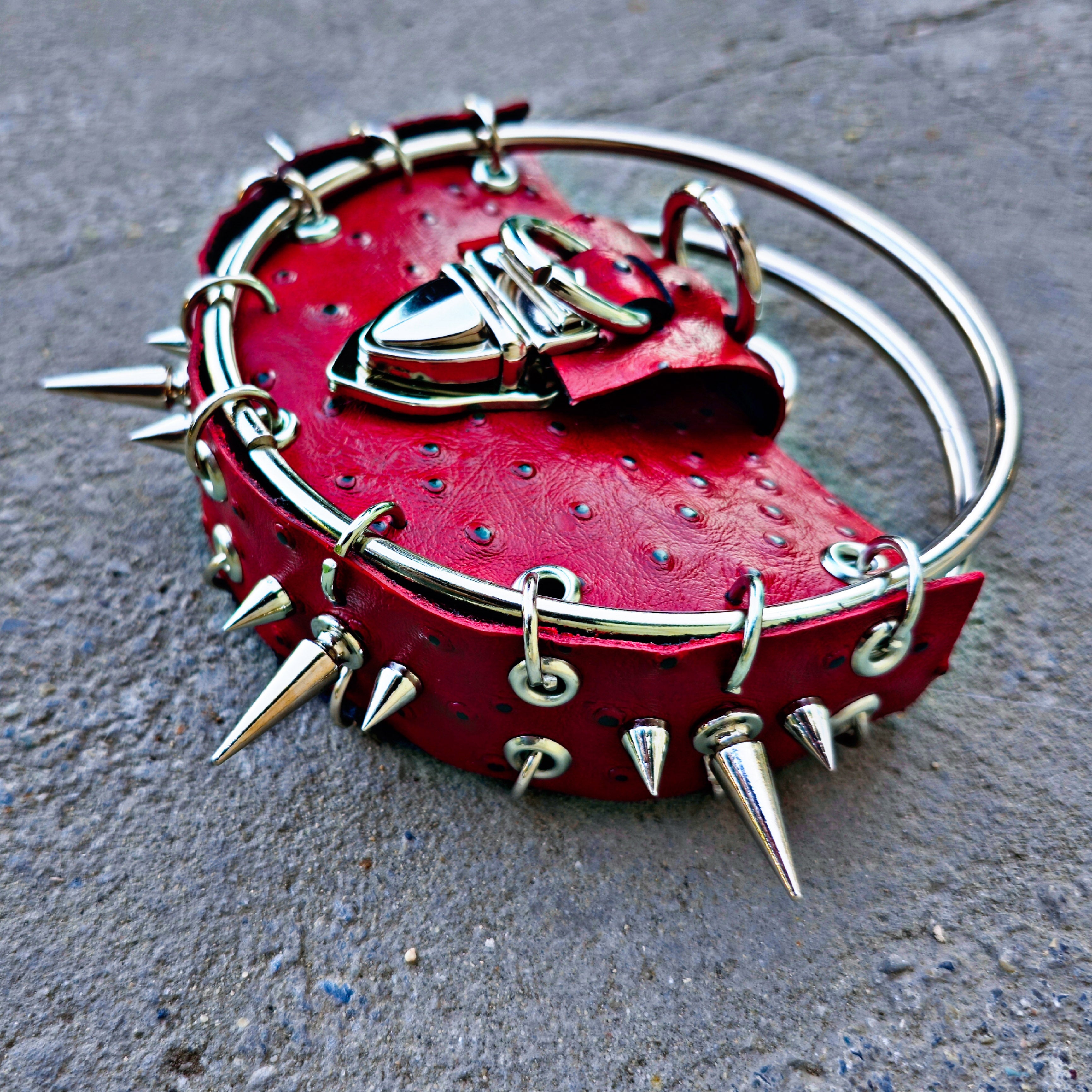 The stinger bag with spikes