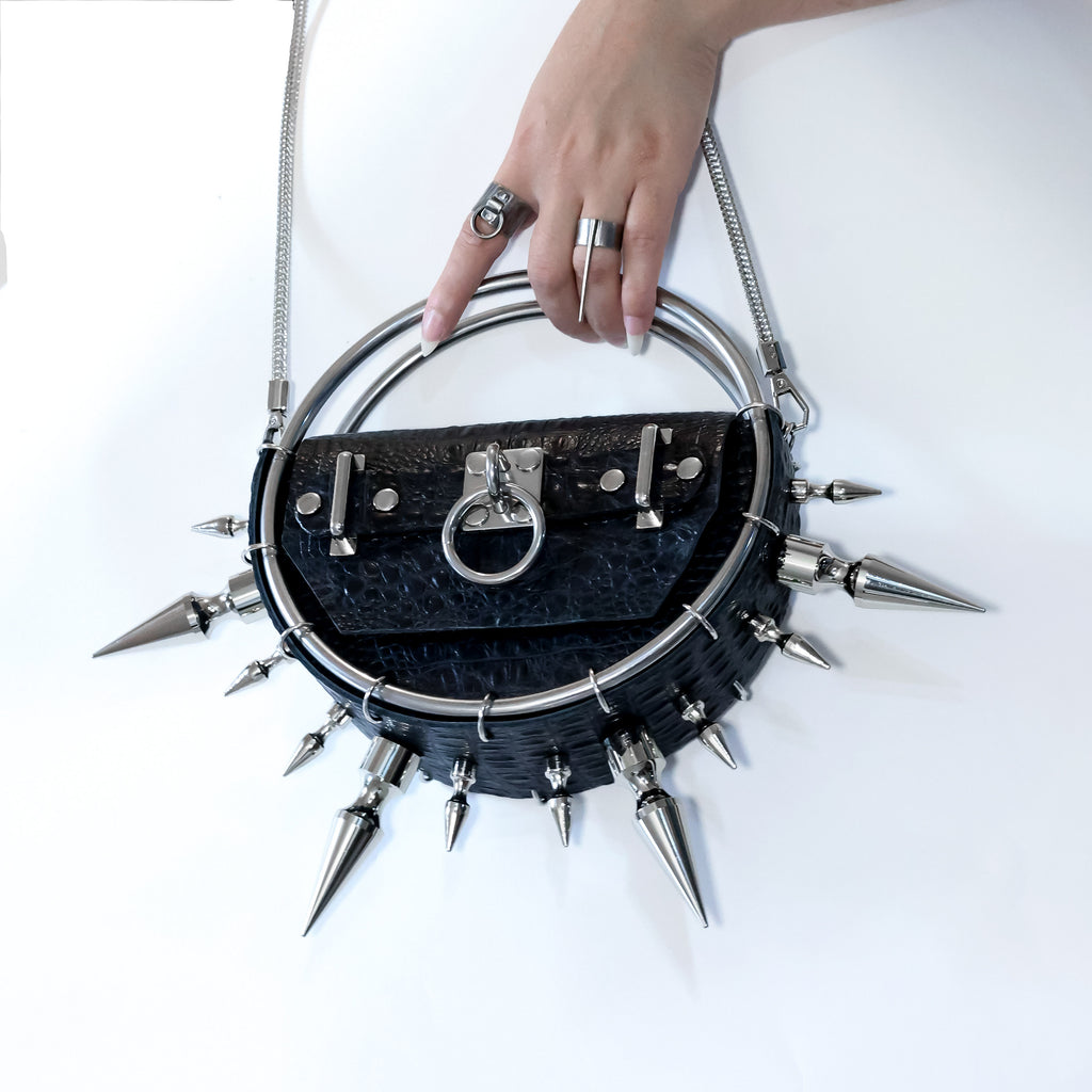 The New Gen Stinger, purse with spikes