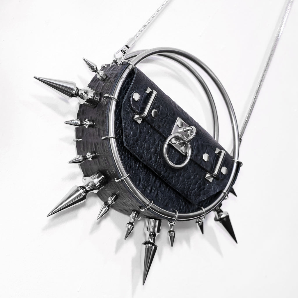 The New Gen Stinger, purse with spikes