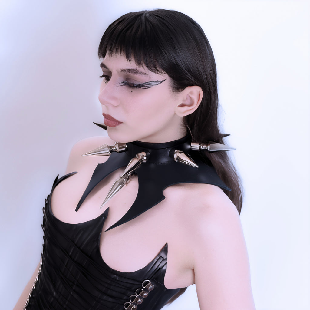 Choker with spikes