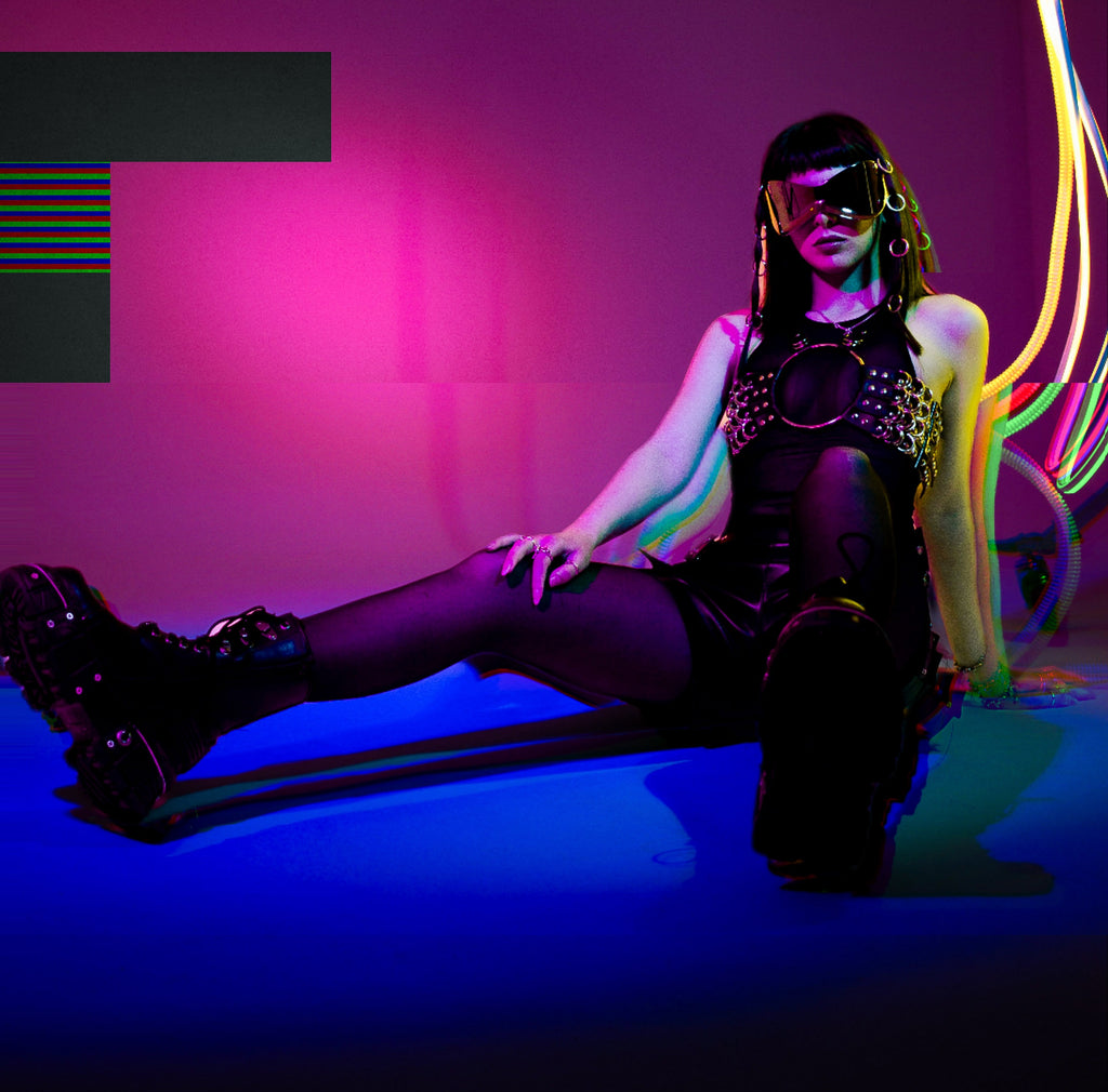 Leather harness top with silver hardware